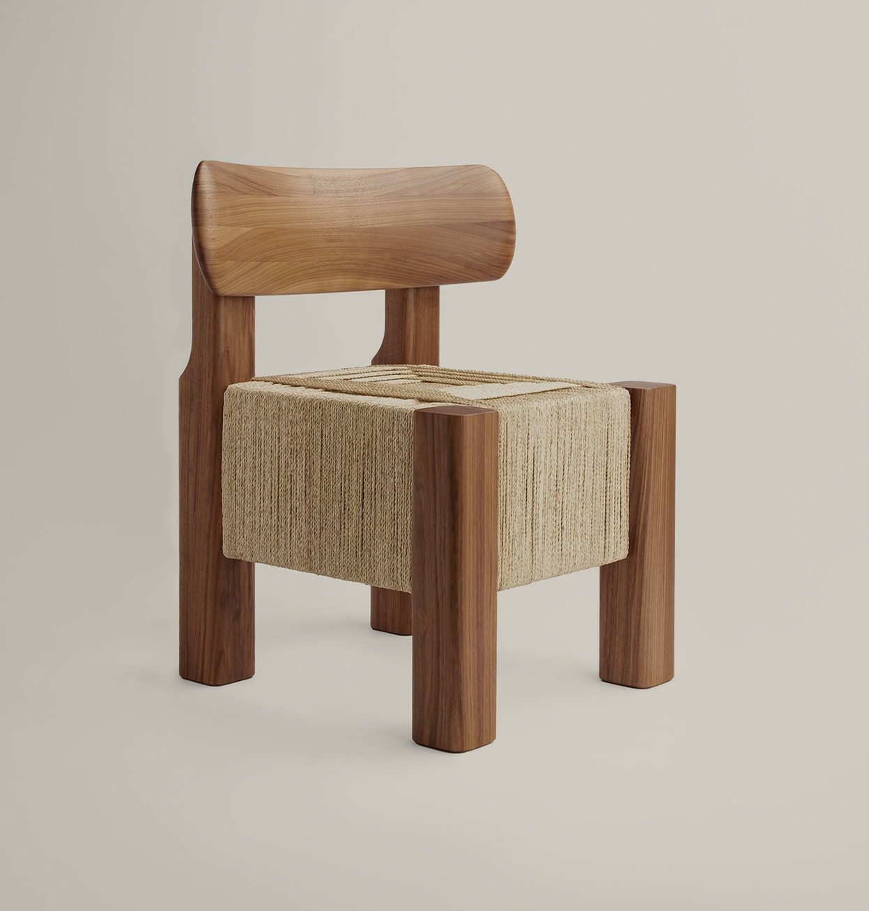 Taburete Elef de madera de roble con respaldo curvo y asiento de cuerda de papel trenzada.